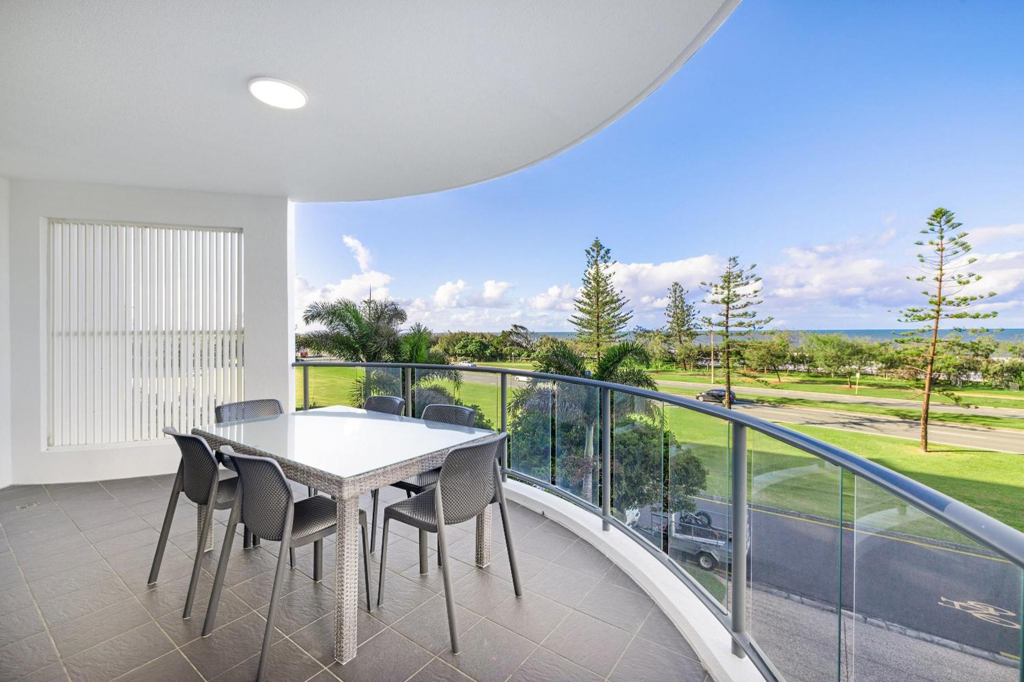 Meridian Alex Beach Apartments 알렉산드라헤드랜드 객실 사진